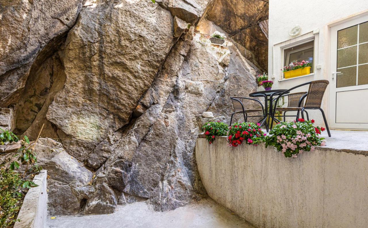 The Old Town Vintage 2-Bedroom Jewel By Flat Mаnager Φιλιππούπολη Εξωτερικό φωτογραφία